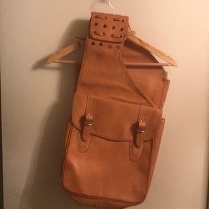men's leather saddle bag